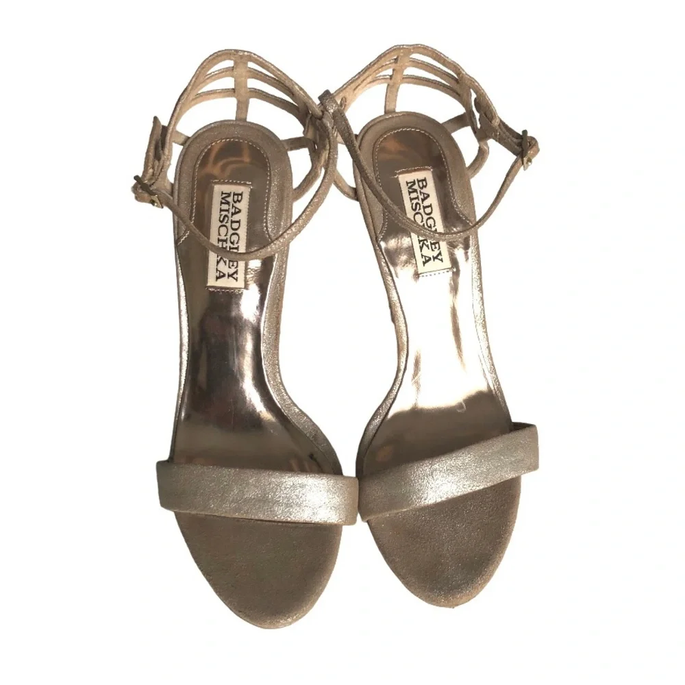 Badgley Mischka Rose Gold Sandals Leather Platform